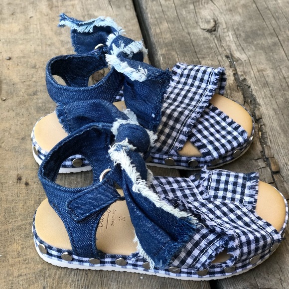 Zara toddlers girls blue denim gingham sandals - Picture 3 of 8